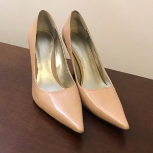 Tan Nine West Pumps (7.5)